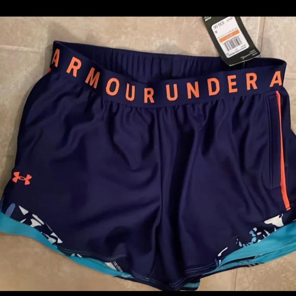 Under Armour women’s athletic heat gear running shorts - Picture 9 of 14